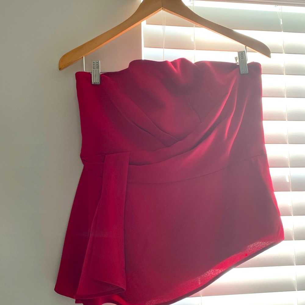 Sleeveless dress top